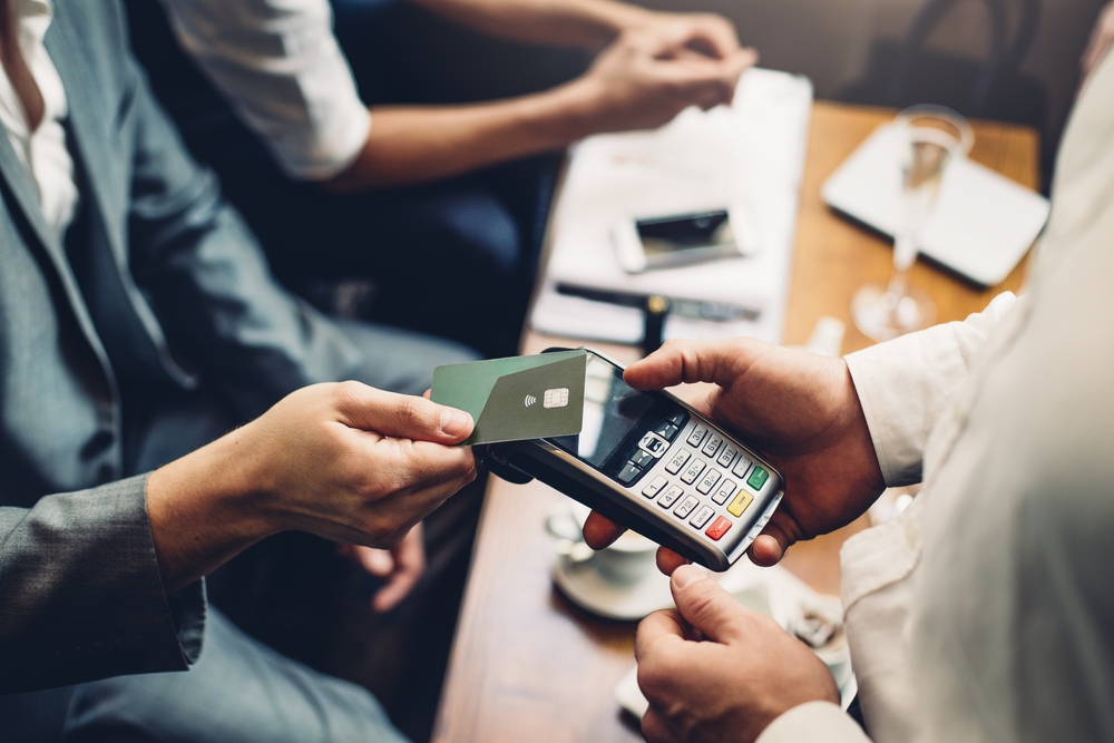 Ligada no seu Negócio #10 | Embedded Finance, Open Banking e tendências em pagamentos para 2021