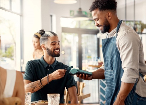 Programa de Alimentação do Trabalhador (PAT): principais mudanças e oportunidades para sua empresa atuar no mercado de benefícios