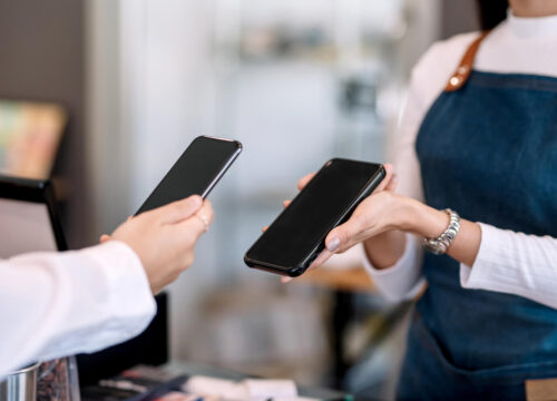 Pagos digitales: ¿cuáles son los principales, y cómo ofrecer servicios financieros con ellos?