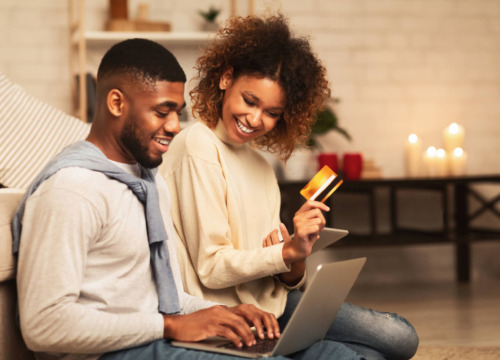 Cartão co-branded, white label ou private label: qual é a melhor estratégia para o seu negócio?