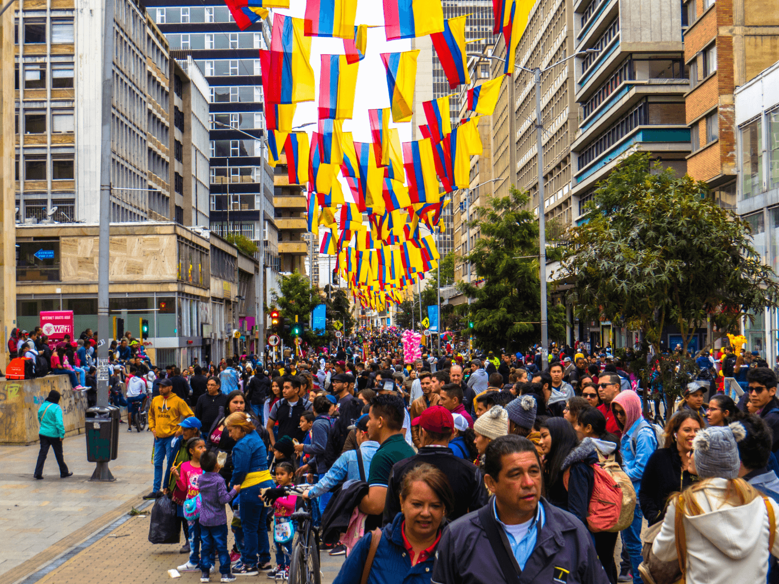 Inclusão financeira na Colômbia: cenário, oportunidades e desafios da democratização dos serviços financeiros no país